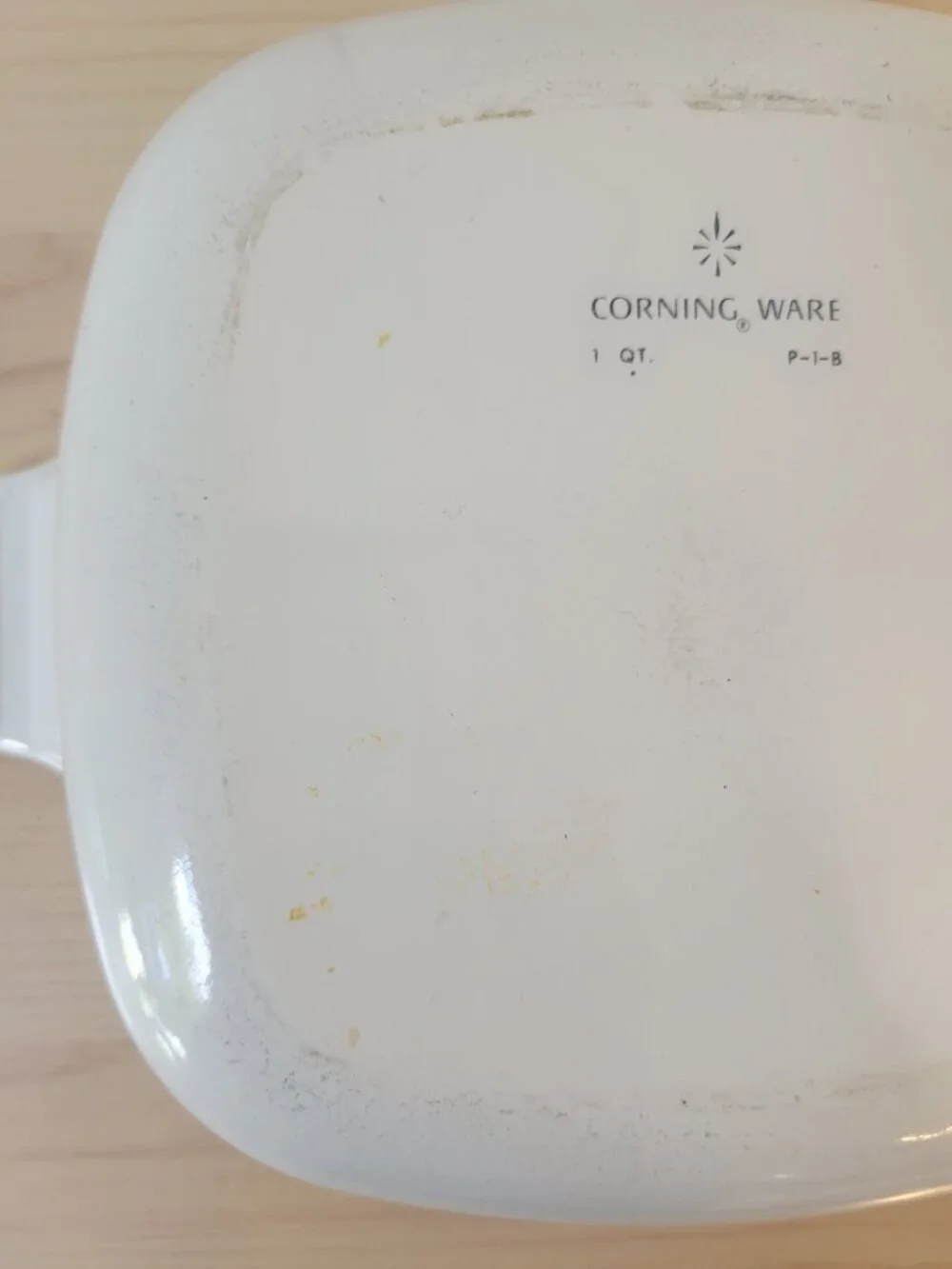 Vintage CORNINGWARE Blue Cornflower 1-Quart Casserole Dish w/ Chipped Pyrex Lid